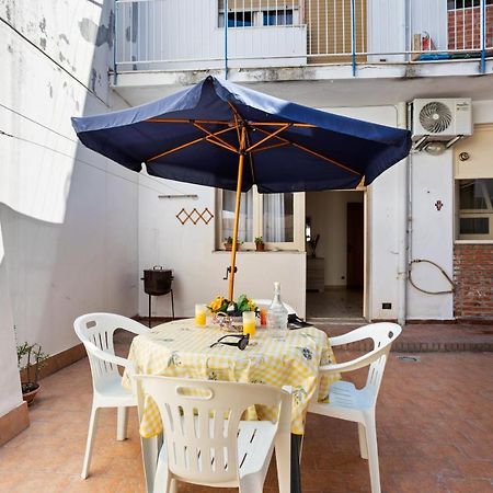 Tra Il Centro E Il Mare Apartment Con Terrazzo Aci Castello Εξωτερικό φωτογραφία