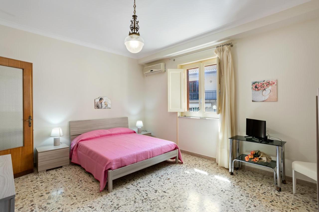 Tra Il Centro E Il Mare Apartment Con Terrazzo Aci Castello Εξωτερικό φωτογραφία